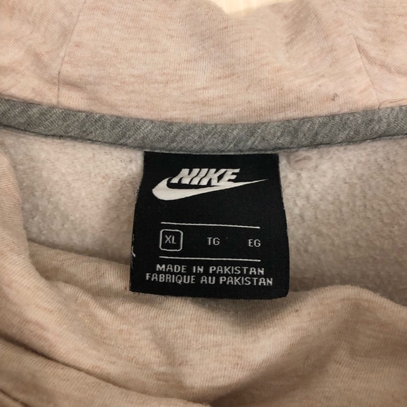 Nike hoodie - Picture 2 of 3
